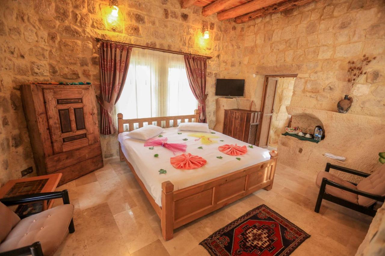 Abu Hayat Cave Suites Ortahisar 外观 照片